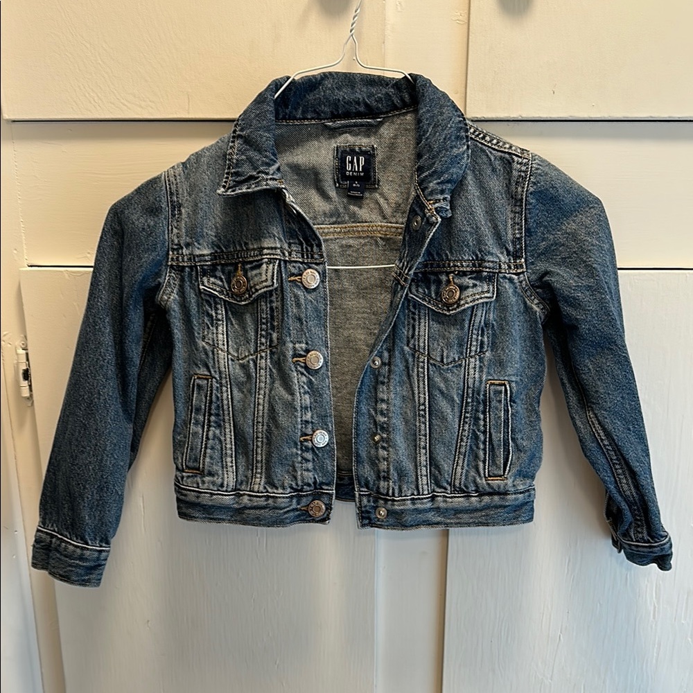 GAP Blue Jean Jacket Classic Denim Style